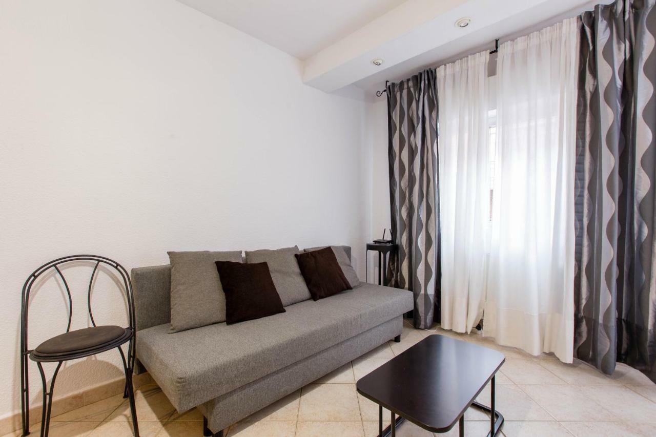 3 Habitaciones Apartamento Temporada Lucero 3 Habitaciones มาดริด ภายนอก รูปภาพ