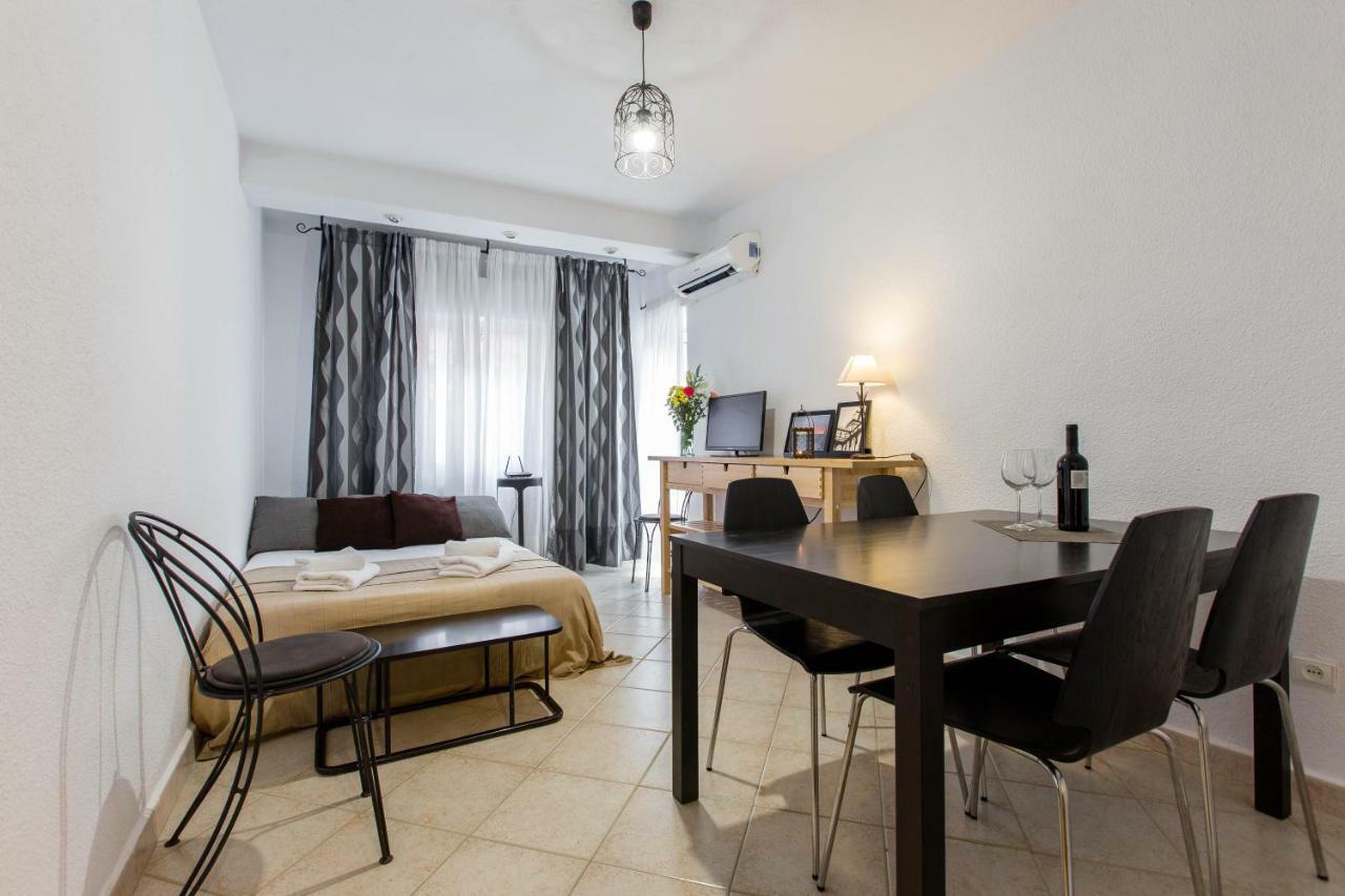 3 Habitaciones Apartamento Temporada Lucero 3 Habitaciones มาดริด ภายนอก รูปภาพ