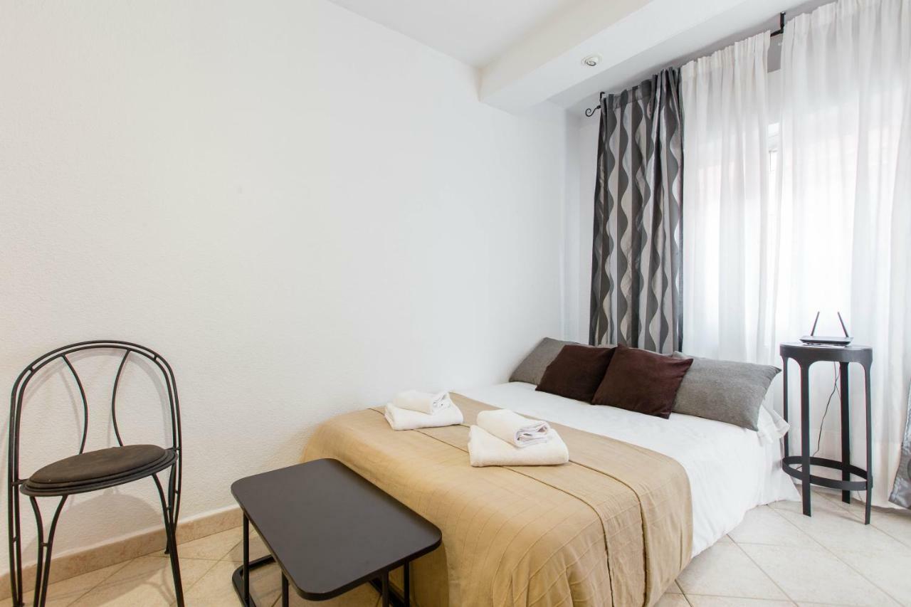 3 Habitaciones Apartamento Temporada Lucero 3 Habitaciones มาดริด ภายนอก รูปภาพ
