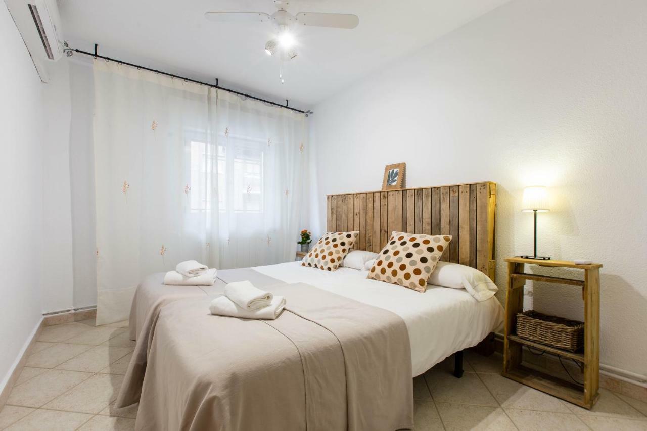3 Habitaciones Apartamento Temporada Lucero 3 Habitaciones มาดริด ภายนอก รูปภาพ