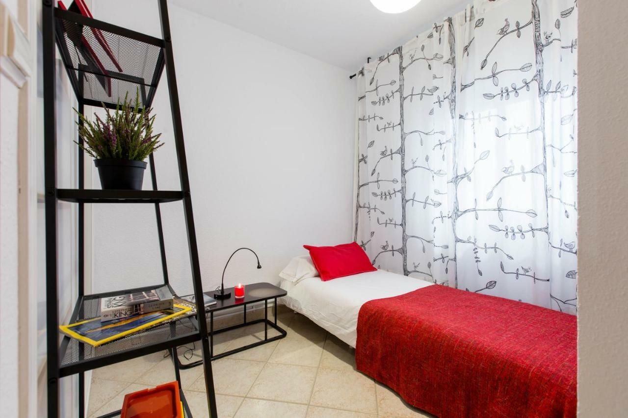3 Habitaciones Apartamento Temporada Lucero 3 Habitaciones มาดริด ภายนอก รูปภาพ